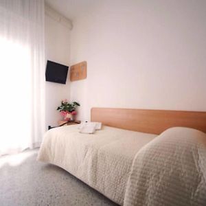 Camera con letto king size